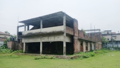 ২১ বছরেও শেষ হয়নি মির্জাগঞ্জ অডিটোরিয়ামের নির্মাণকাজ