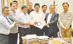 ২০২৪-২৫ অর্থবছরের চূড়ান্ত বার্ষিক প্রতিবেদন হস্তান্তর  
