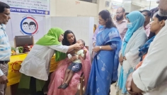 বীরগঞ্জে ৩৬ হাজার শিশুকে ভিটামিন ‘এ’ ক্যাপসুল খাওয়ানোর কার্যক্রম শুরু