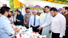 চাকসুর উদ্যোগে চবিতে ছাত্রীদের জন্য ফ্রি মেডিকেল ক্যাম্প