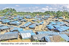 রোহিঙ্গা ক্যাম্পে পাহাড় ধসের আতঙ্ক  