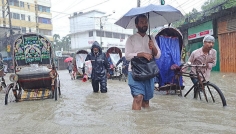 ভারী বৃষ্টি ও পাহাড়ি ঢলে চট্টগ্রামের বিভিন্ন এলাকায় জলাবদ্ধতা