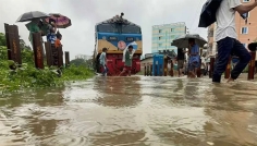 ‘পানি না কমা পর্যন্ত চট্টগ্রাম-কক্সবাজার রুটে ট্রেন চলাচল বন্ধ’