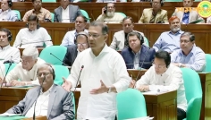 প্রাথমিক ও মাধ্যমিক শিক্ষকদের বেতন-মর্যাদা পর্যায়ক্রমে বাড়ানো হবে: প্রধানমন্ত্রী