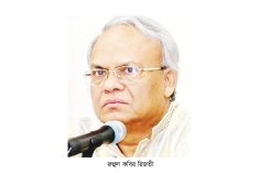 বন্যার্তদের কাছে খাবার পৌঁছে দেওয়ার আহ্বান রিজভীর  