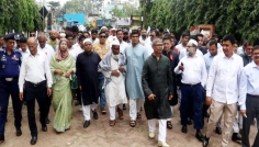 শহীদ জুলাই দিবসে আবু সাঈদের কবরে মানুষের ঢল, ন্যায়বিচারের দাবি