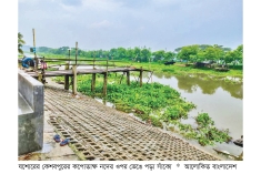 কপোতাক্ষ নদের সাঁকো ভেঙে অর্ধলাখ মানুষের দুর্ভোগ  