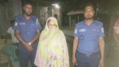 ফেরি থেকে লাফ দেওয়া গৃহবধূ প্রায় পৌনে ৪ ঘণ্টা পর জীবিত উদ্ধার
