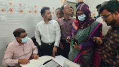 আকস্মিক পরিদর্শনে সাতক্ষীরায় স্বাস্থ্যমন্ত্রী: দুই চিকিৎসকসহ বরখাস্ত ৩