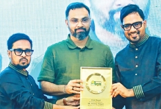 জমির দলিল পেলেন এক হাজার ফাউন্ডার  