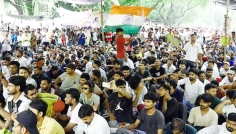 ভারতে আবারও আন্দোলনের হুঁশিয়ারি ককরোচ পার্টির