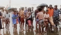 টেকনাফে রোহিঙ্গাবোঝাই নৌকা ডুবি, ১৮ জনকে জীবিত উদ্ধার