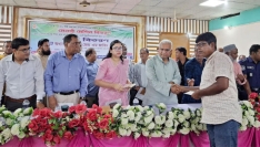 বিরামপুরে ১২ নারী পেলেন সেলাই মেশিন, শতাধিক শিক্ষার্থী পেল অনুদান