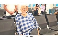 চিকিৎসা নিয়ে দেশে ফিরেছেন ইলিয়াস কাঞ্চন  