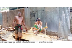 চলনবিলে নৌকা তৈরির কারিগরদের ব্যস্ততা বেড়েছে  