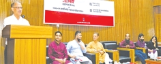 ঢাকা ইউনিভার্সিটি ডিবেটিং সোসাইটির নবনির্বাচিত কার্যনির্বাহী পর্ষদের কাছে দায়িত্ব হস্তান্তর  