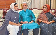 ইলিয়াস কাঞ্চনকে দেখতে গেলেন সুচন্দা-চম্পা  