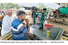 আখের রস বিক্রি করে ফিরছে সচ্ছলতা  