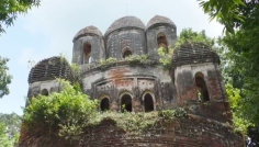 অযত্ন-অবহেলায় নষ্ট হচ্ছে ৪০০ বছরের শ্যামসুন্দর মন্দির