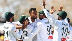 শরিফুলের দুর্দান্ত বোলিংয়ে চাপে অস্ট্রেলিয়া