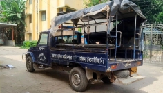 ফরিদপুরে মাদক নিয়ে ২ পক্ষের সংঘর্ষ, পুলিশের পিকআপ ভাঙচুর