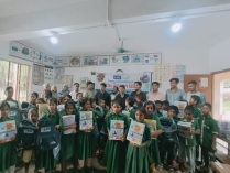 বাঁশখালীতে বন্যার্ত শিক্ষার্থীদের পাশে সালমা আদিল ফাউন্ডেশন