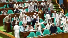 সংসদ থেকে বিরোধী দলের ওয়াকআউট
