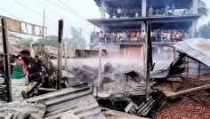 সিরাজগঞ্জে বাজারে ভয়াবহ অগ্নিকাণ্ড, ব্যাপক ক্ষয়ক্ষতি
