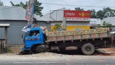 সিরাজগঞ্জে বালুবাহী ট্রাকচাপায় ভ্যানচালক নিহত