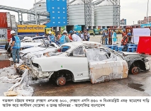 চট্টগ্রাম বন্দরে আটক হলো লেক্সাস-বিএমডব্লিউ গাড়ি  
