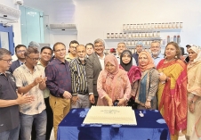 লা ডেলিশিয়ার নতুন আউটলেট  