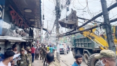 সড়ক-ফুটপাত দখলমুক্ত করতে চট্টগ্রামে চসিকের উচ্ছেদ অভিযান