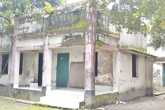 ঘোড়াশাল ডাকবাংলো জরাজীর্ণ নতুন ভবন নির্মাণের দাবি  