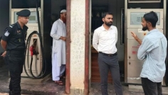 সিরাজগঞ্জে অবৈধভাবে তেল বিক্রির অভিযোগে জরিমানা