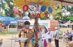 পড়াশোনার পাশাপাশি ব্যবসা, উদ্যোক্তা হওয়ার গল্প 