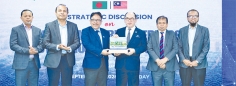 ড্যাফোডিল ইন্টারন্যাশনাল ইউনিভার্সিটিতে বাংলাদেশ-মালয়েশিয়া উচ্চ-পর্যায়ের অ্যাক্রেডিটেশন বিষয়ক আলোচনা 