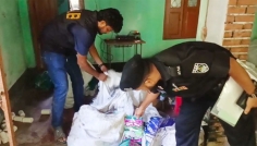সাতক্ষীরায় নকল সার-কীটনাশক তৈরি, সাব ডিলার আটক