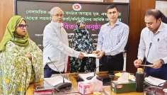 আর্থিক অনুদানের চেক বিতরণ 