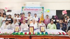 ফরিদপুরে ১৬ দরিদ্র মেধাবী শিক্ষার্থী পেল শিক্ষা বৃত্তি