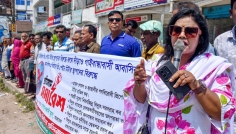 গাইবান্ধায় প্রিপেইড মিটার বাতিলের দাবিতে প্রতিবাদ