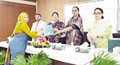 অগ্রণী ব্যাংকে ১০০তম ও ১০১তম ফাউন্ডেশন কোর্সের সমাপনী অনুষ্ঠিত 