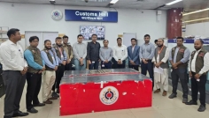 শাহজালালে বিপুল পরিমাণ সোনার বার জব্দ
