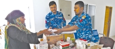 বিনামূল্যে চিকিৎসাসেবা ও প্রয়োজনীয় ঔষধসামগ্রী বিতরণ কোস্ট গার্ডের  