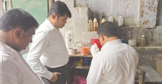 বিস্কুট কারখানাকে জরিমানা  