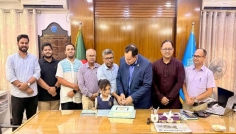 ওয়ার্ল্ড র‍্যাংকিংয়ে দেশসেরা জাবি, কেক কেটে বিজনেস অনুষদের উদযাপন