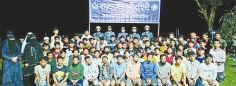 সমুদ্রপথে অবৈধভাবে মালয়েশিয়াগামী বোটসহ ৭৬ জন উদ্ধার করেছে বাংলাদেশ নৌবাহিনী   