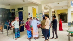 হরিরামপুরে ইজিবাইক-ভ্যান সংঘর্ষে প্রাণ গেল ভ্যানচালকের