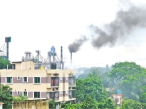 মারাত্মকভাবে নষ্ট হচ্ছে পরিবেশ 