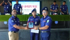 সিরাজগঞ্জে শ্রেষ্ঠ সম্মাননা পেলেন ২ পুলিশ কর্মকর্তা