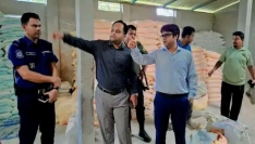 পীরগঞ্জে দুই গোডাউন থেকে সহস্রাধিক বস্তা নকল সার ও ভুষি জব্দ